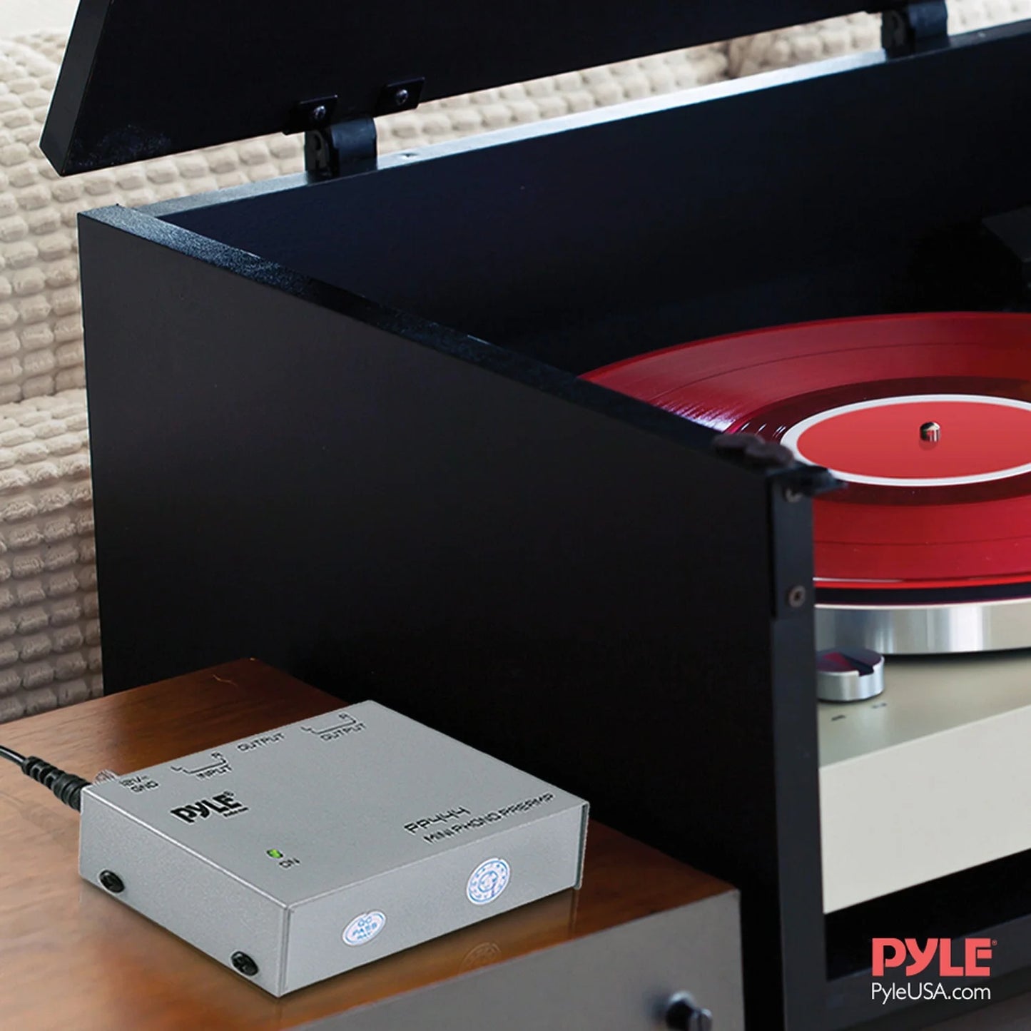 ® Ultra-Compact Phono Turntable Preamp